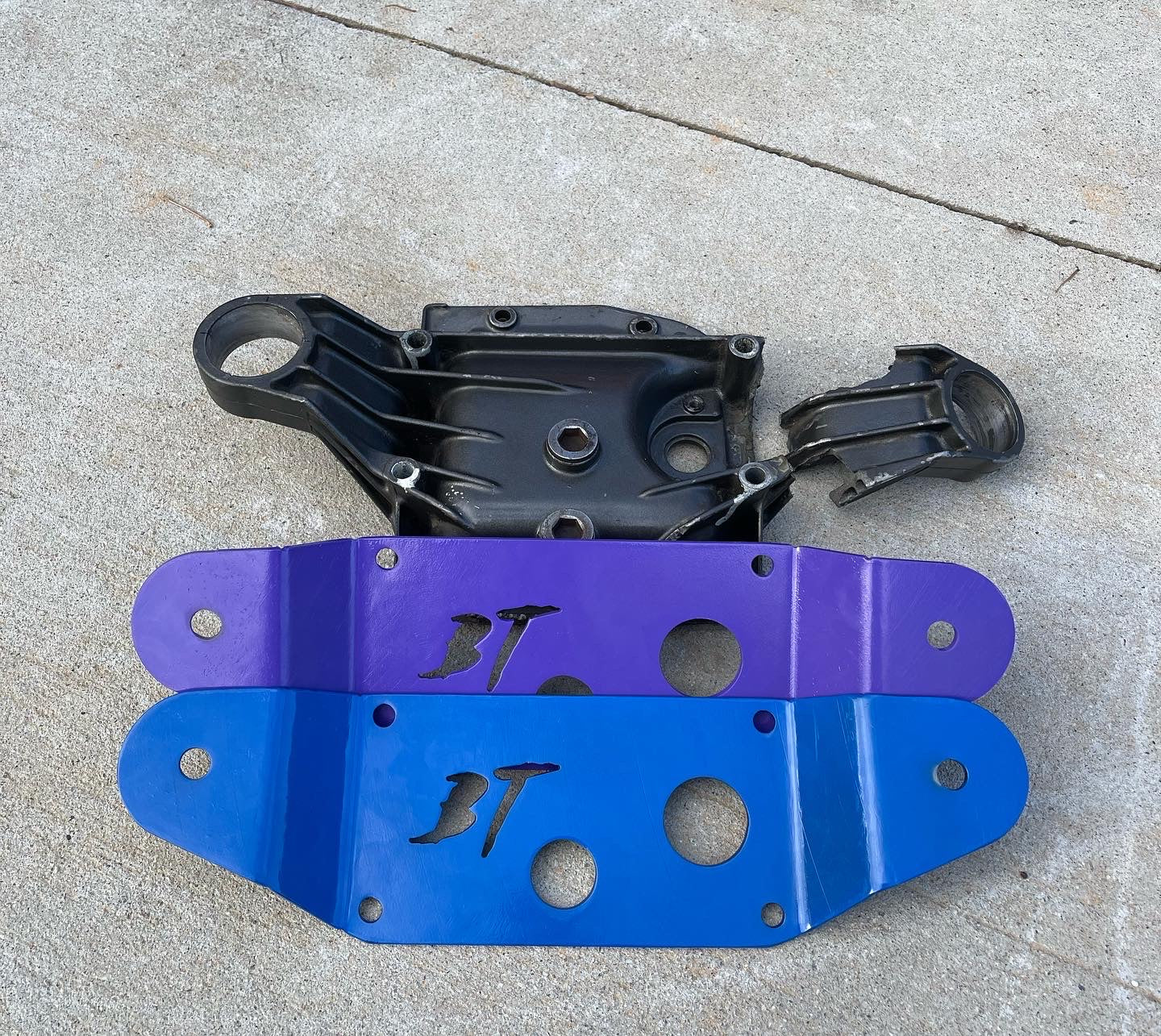 E36 Diff brace